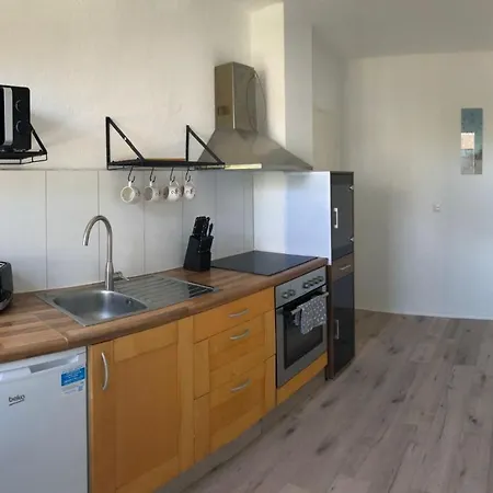 Lotus 5 Apartment *